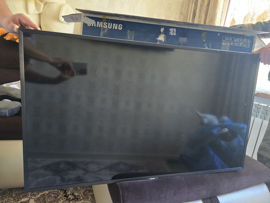 Срочно продам телевизор Samsung