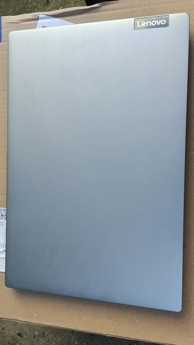 Vând leptop Lenovo în stare bună