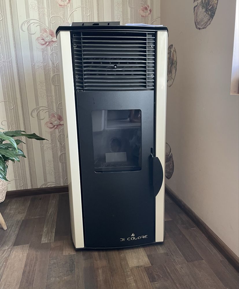 Суха пелетна камина Di Calore 10kW Бежова