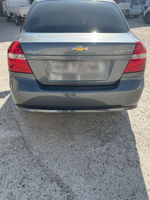 Nexia 3 avtomobili sotuvda