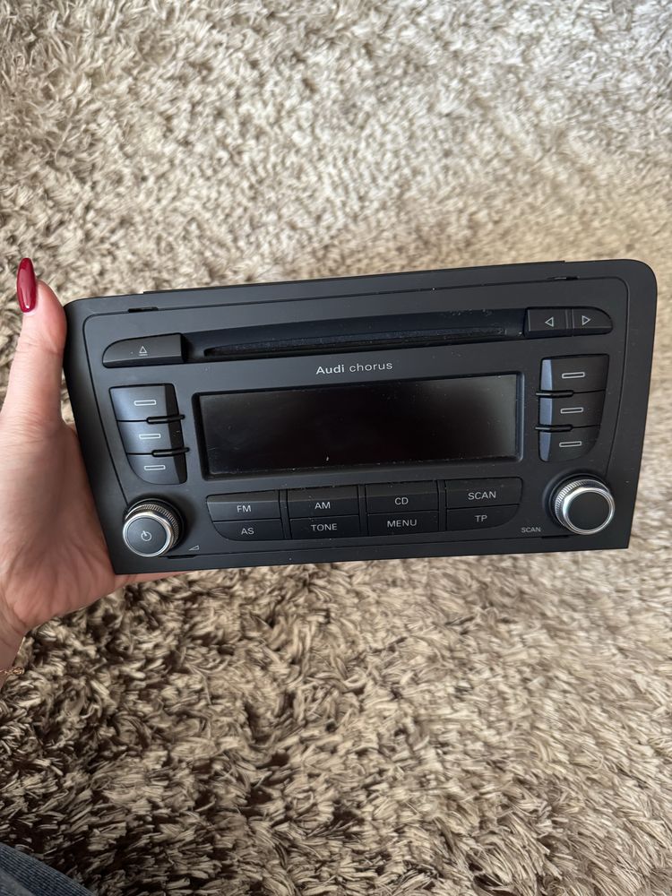 Оригинално  CD за Ауди А3 с код.