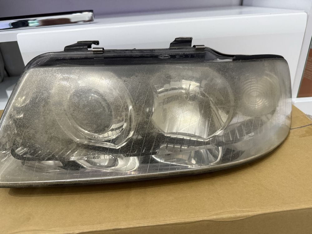 Ауди А3 8л фарове / Audi A3 8L Hella headlights