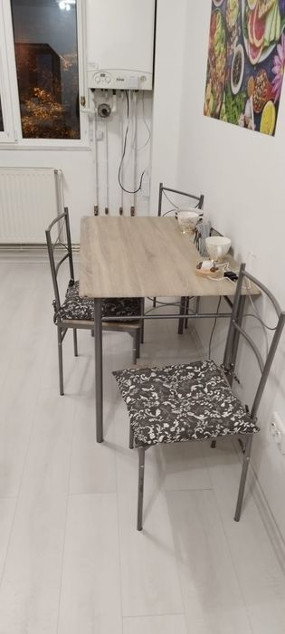 Set bucătărie masa+scaune
