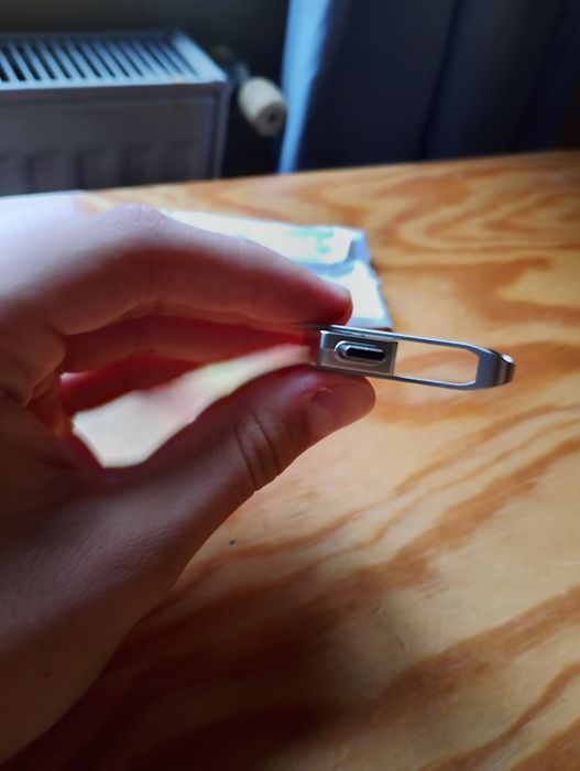 Stick 2TB, mufa C + USB
