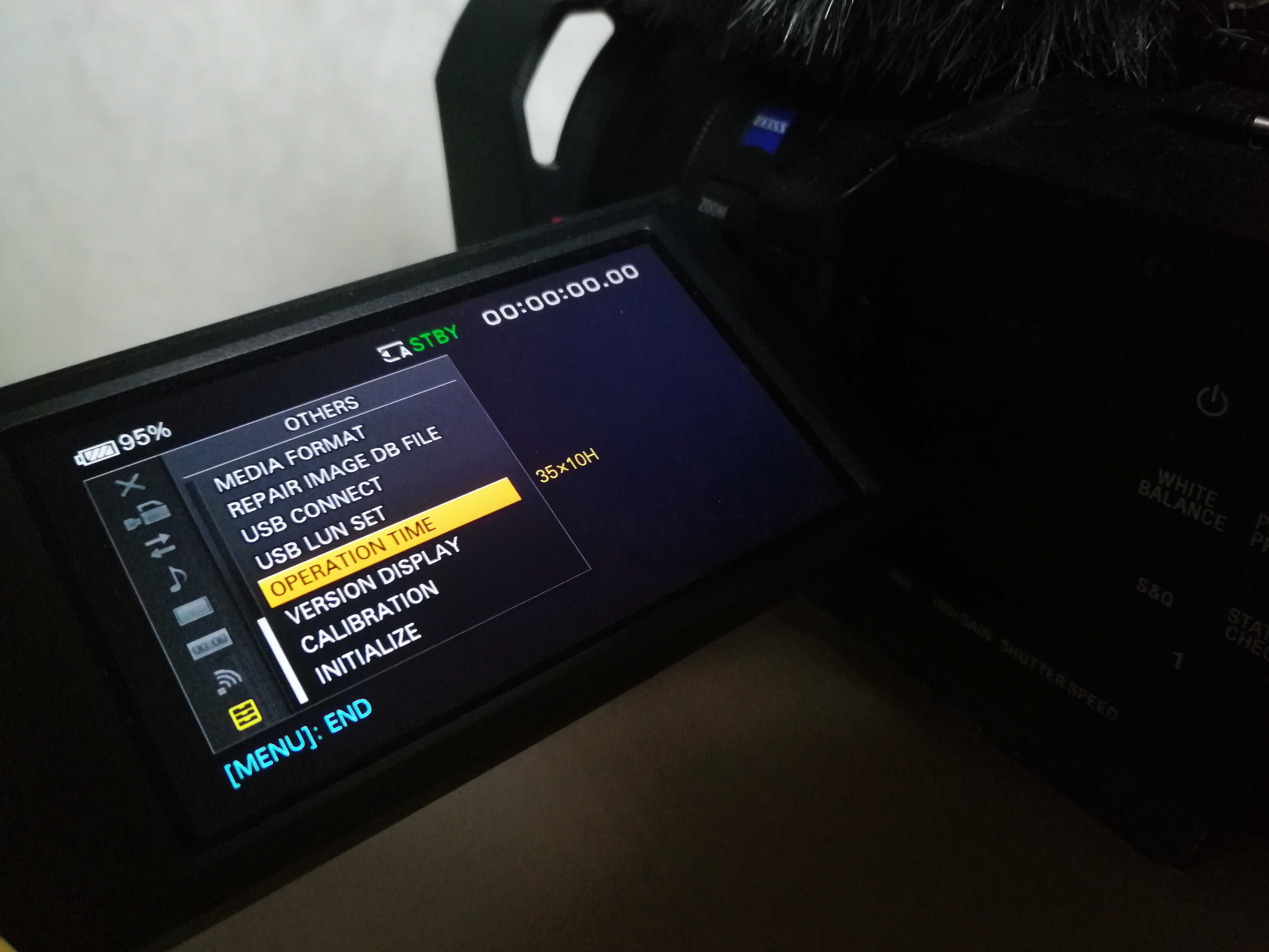 SONY FDR-AX700 4K Digital Video Camera