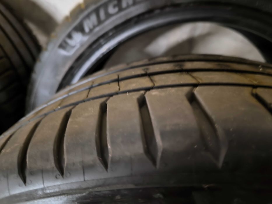 Michelin pilot sport 5 - 4бр Летни гуми 235/40/19