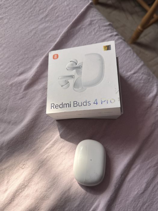 Продавам слушалки Redmi buds 4 pro