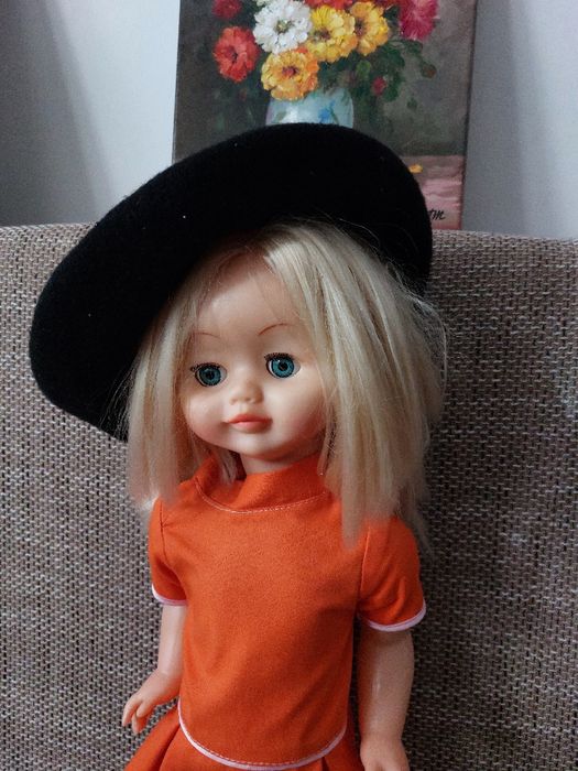 Bereta din 100% lana merinos, noua, cu eticheta