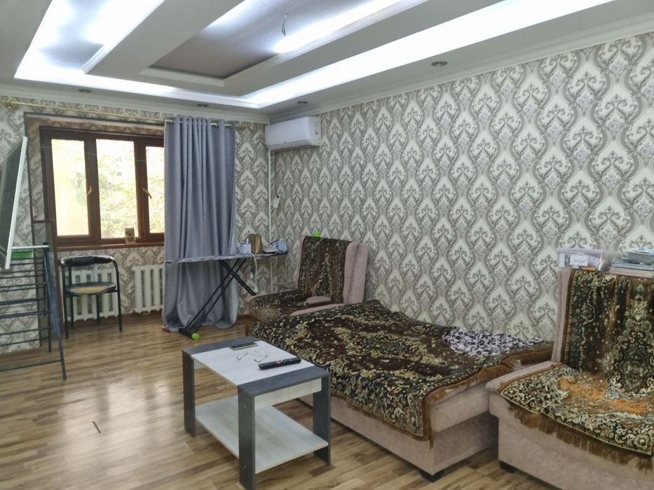 Продается 2 ком квартира Чиланзар 24кв.