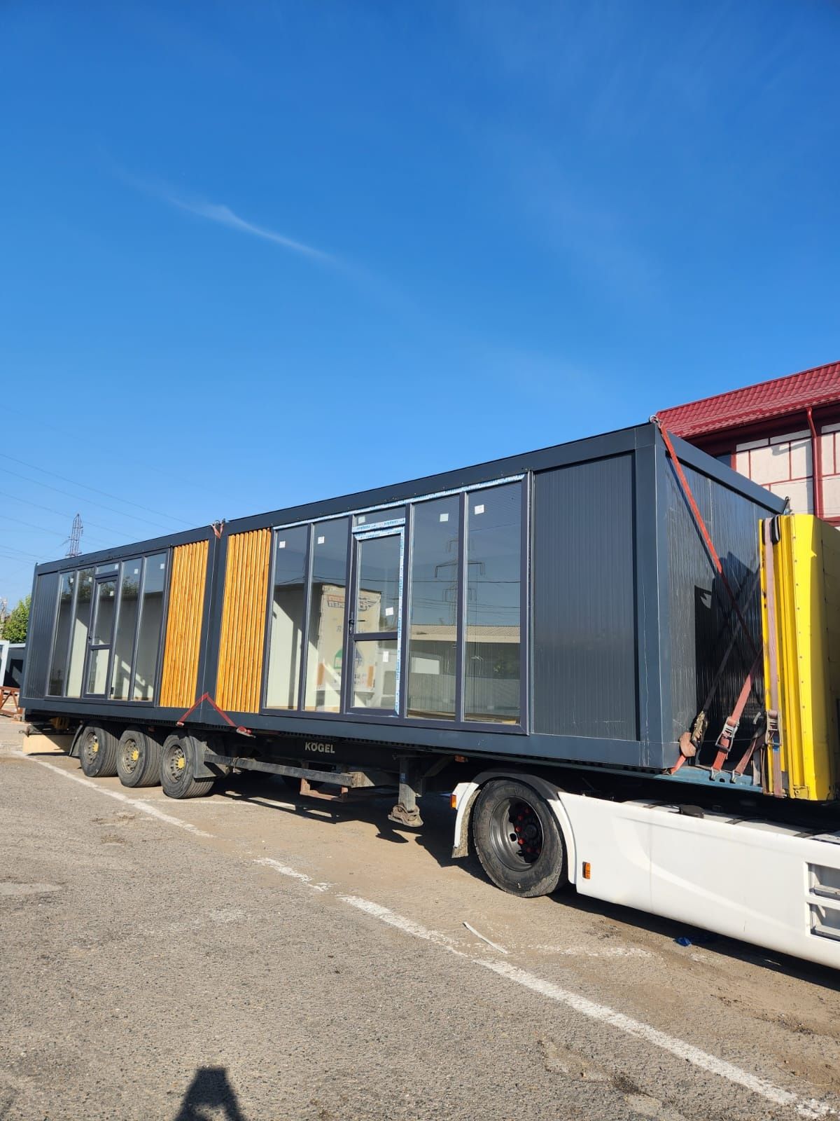 Containere sanitare cu vitrina locuință container magazin cafenea pază