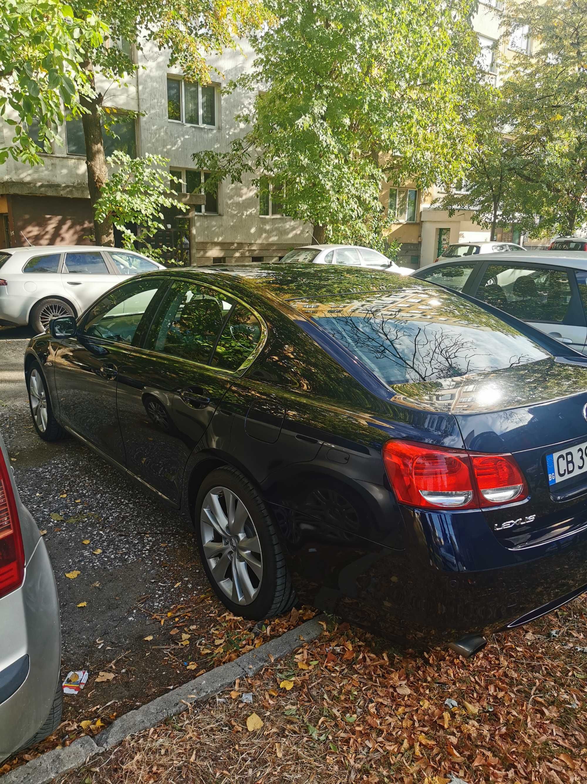 Продавам Lexus gs300