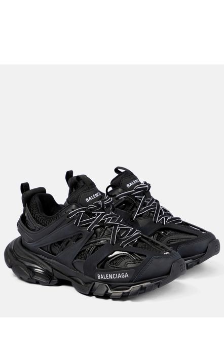 Balenciaga track