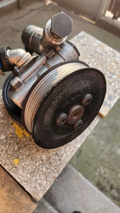 Pompa active steering directie activa E90 E91 E92 E93 E81 E82 E87 E88