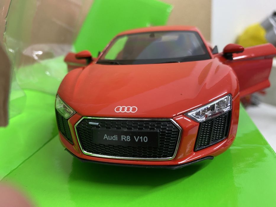 Welly AUDI R8 V10 an 2016 machetă auto metalică scara 1:24
