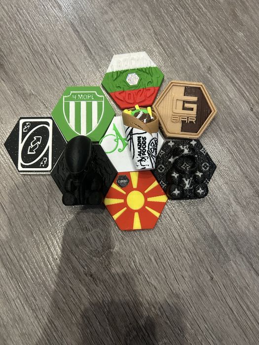 Продавам лаб койни