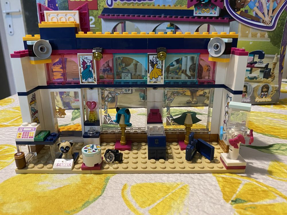 LEGO® Friends Магазинът за аксесоари на Andrea 41344