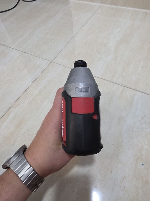 Pistol impact biți Milwaukee M18 CBLID