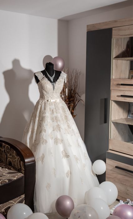 Rochie mireasa purtată