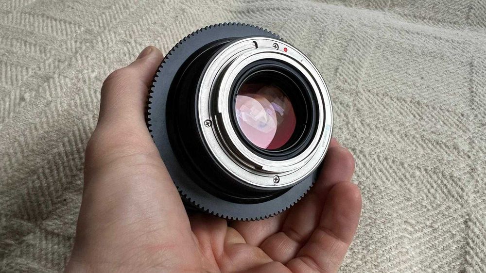 Професионален кино-обектив Xeen CF 24mm T1.5 (Canon EF)