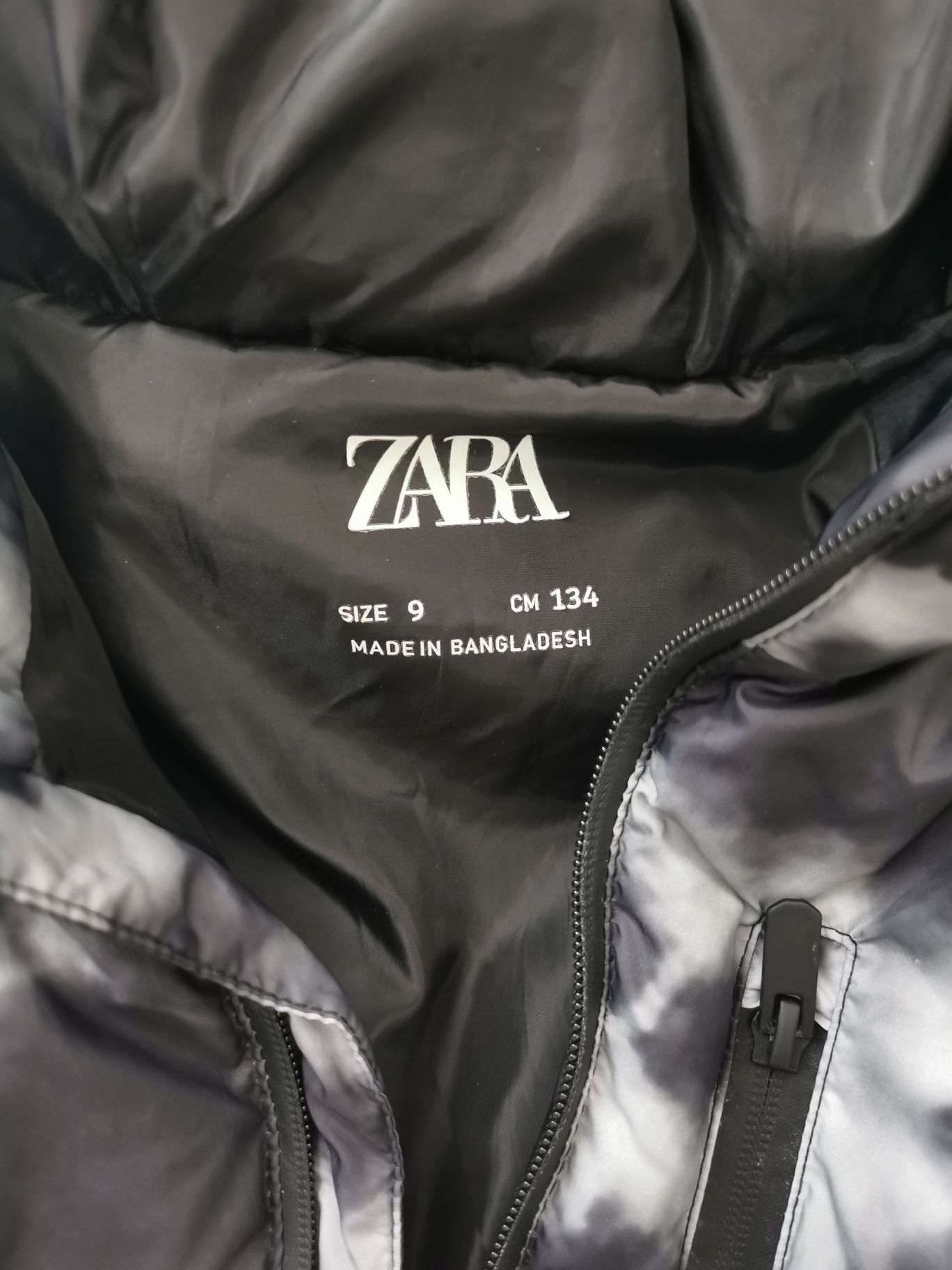 Geaca Zara marimea 134 pentru 9 ani
