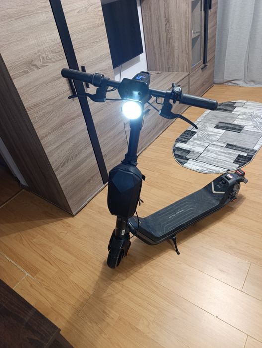 Trotinetă electrică Niu KQI3