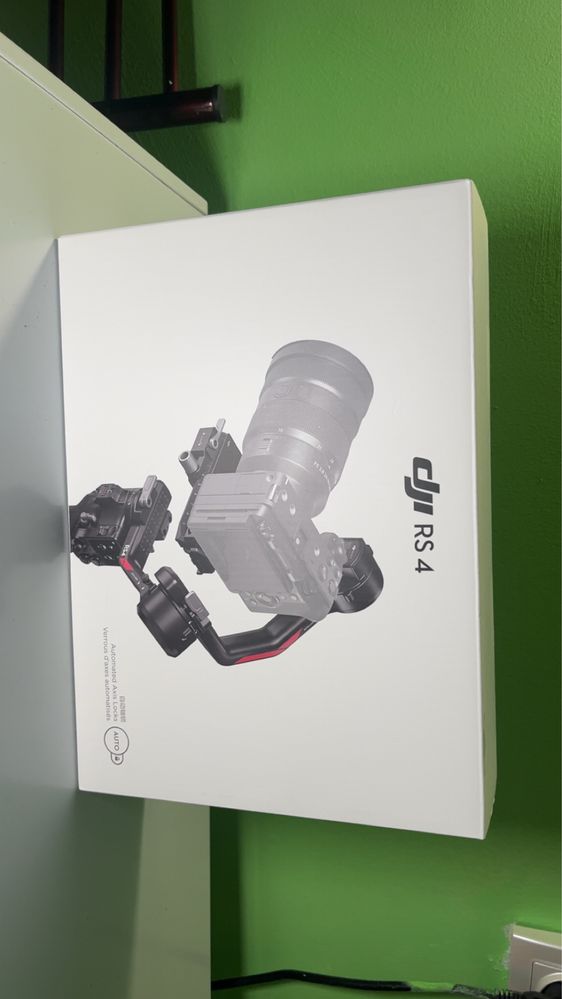 стабилизатор  гимбъл DJI RS 4