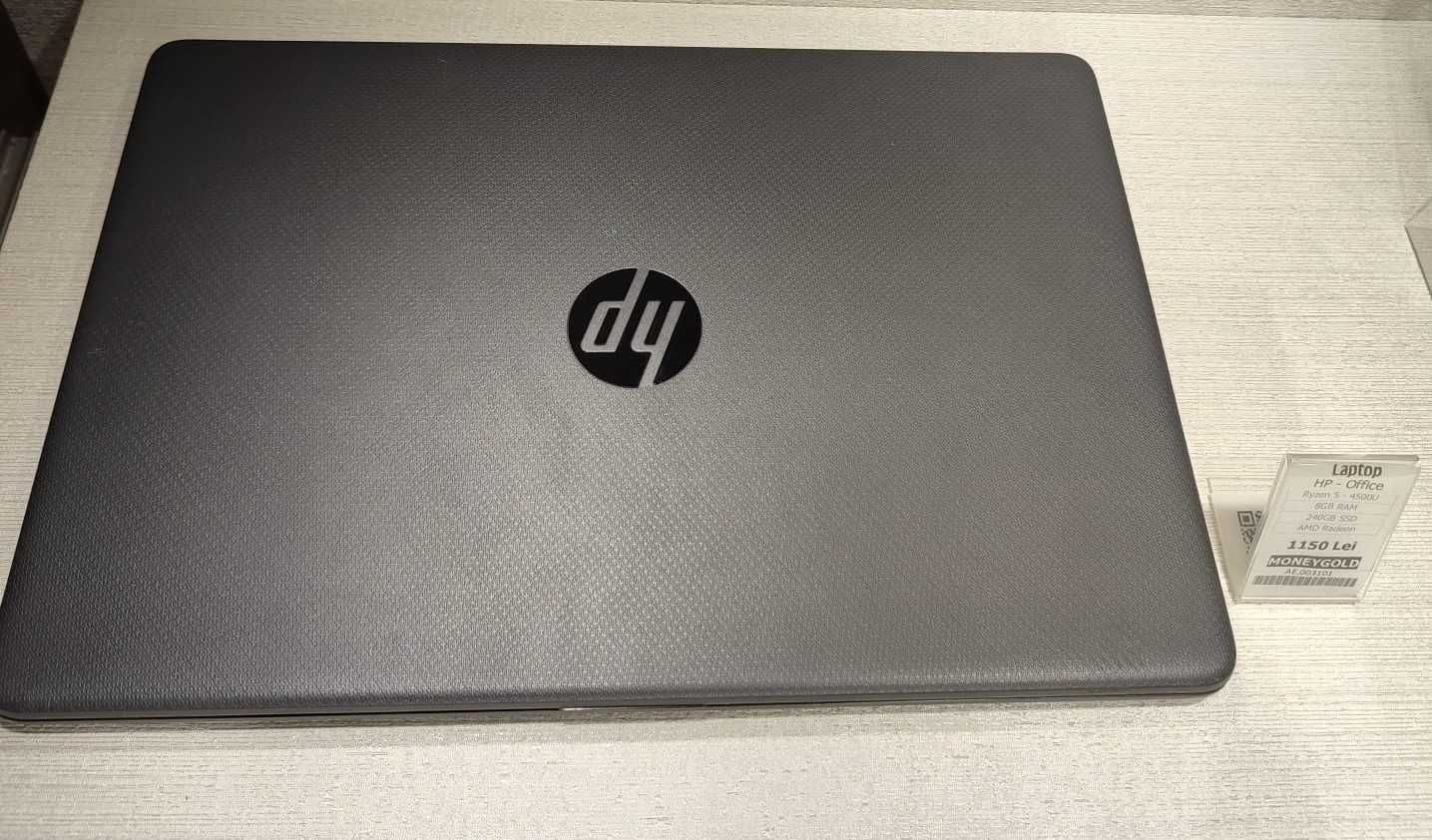 Laptop HP Ryzen 5 MoneyGold AE.003101