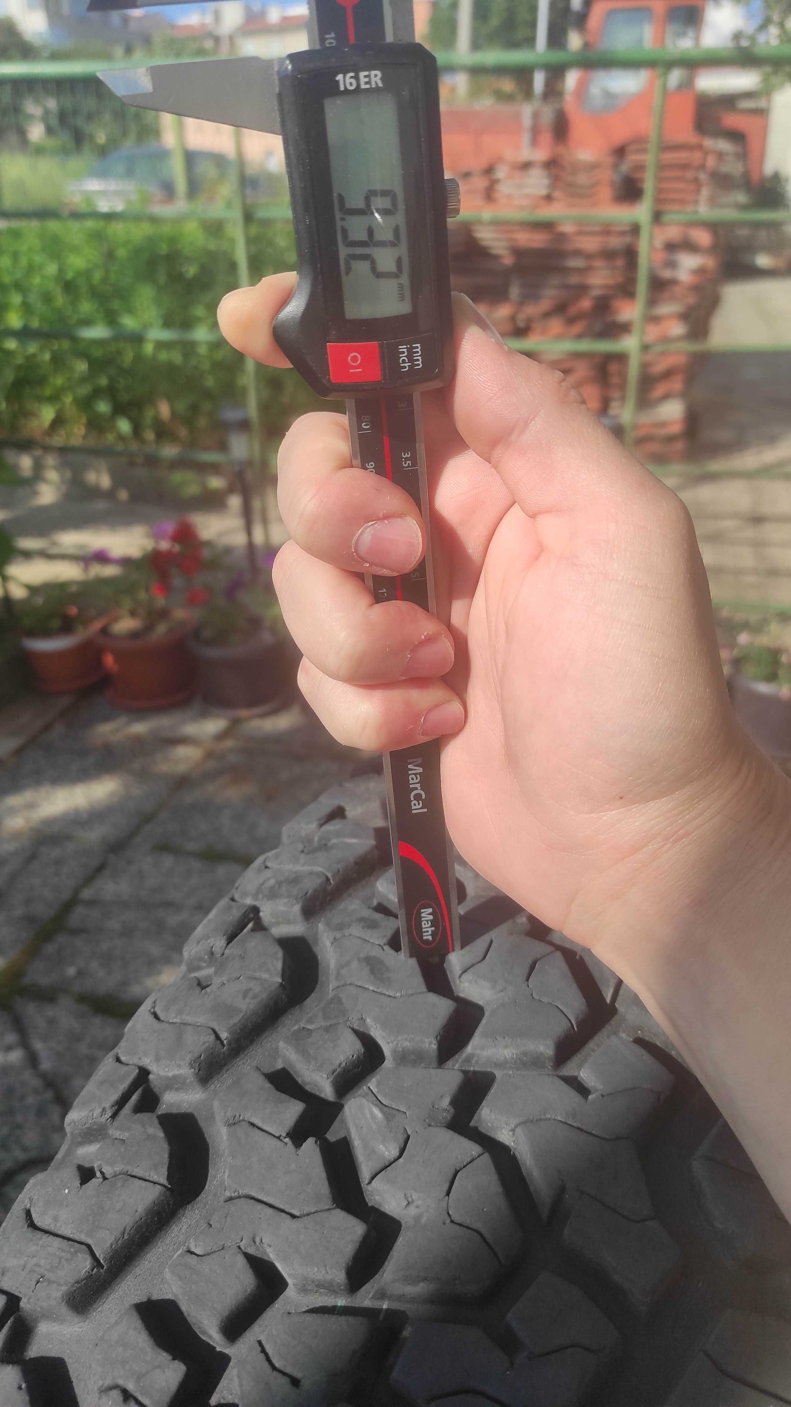 Гуми 235/70/16 maxxis