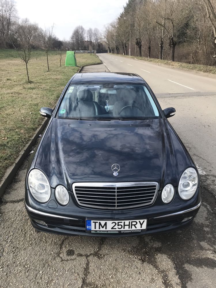 Mercedes-Benz, E240 Avantgard, cutie manuala, xenon, trapa electrica