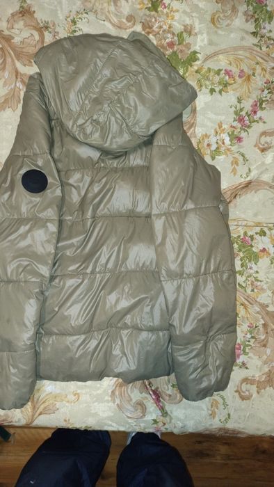 Дамско яке на "ZARA" + подарък шапка !!!