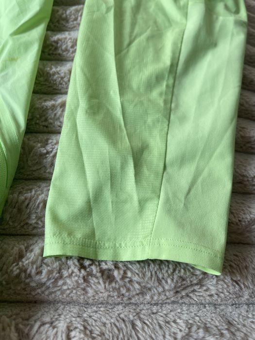 Lululemon тънка горница