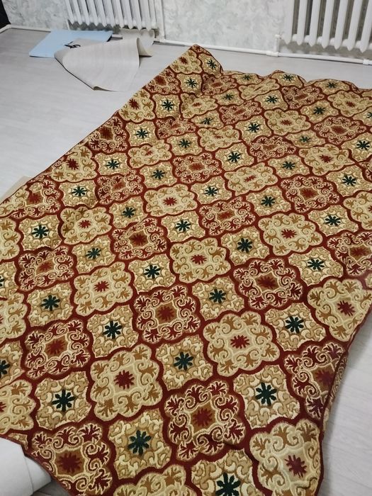 2.5m 3.5m gilam sotiladi