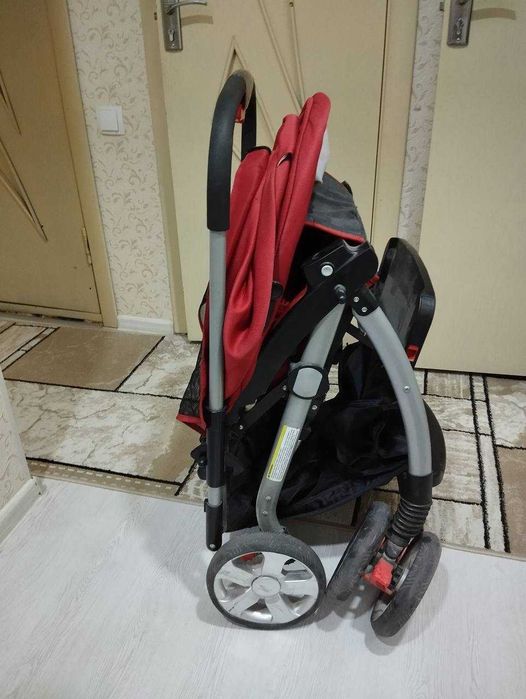Продается коляска Goodbaby в хорошем состоянии в полном комплекте