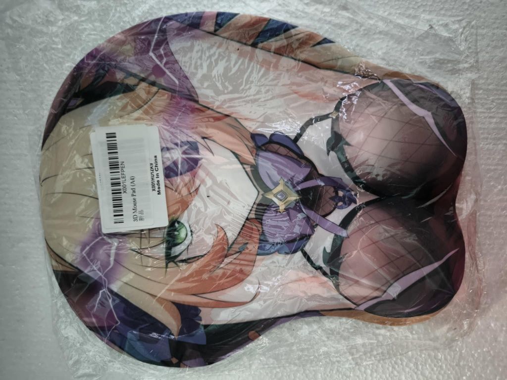Mouse pad 3D destinat pentru barbati