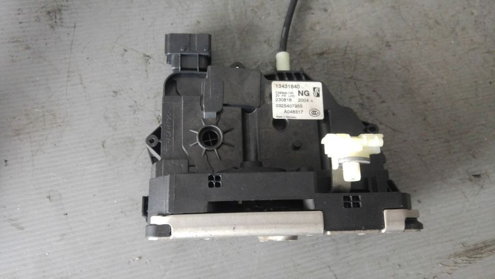 broasca iala dreapta fata opel corsa e 13431840