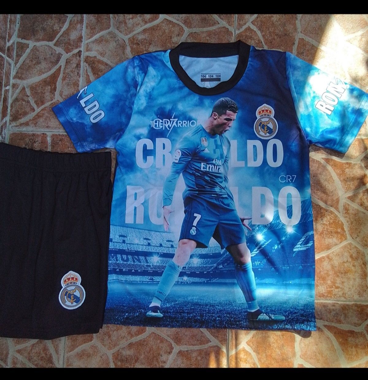 CR7 детско юношески футболни екипи