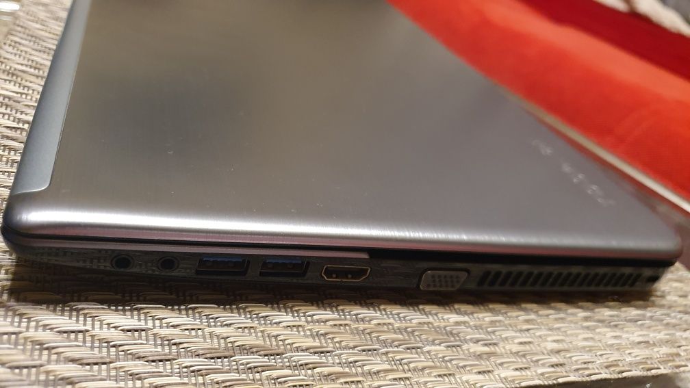Laptop Toshiba 15,6 inch