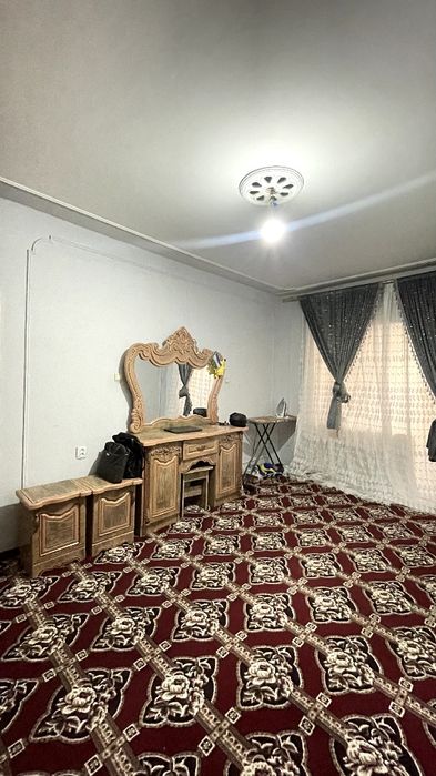 Sergeli 3-bekat yonida bollarga,bollarga kv bor 2xonali