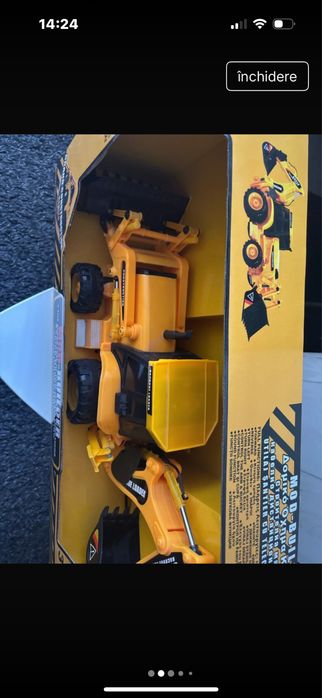 Excavator cu telecomanda