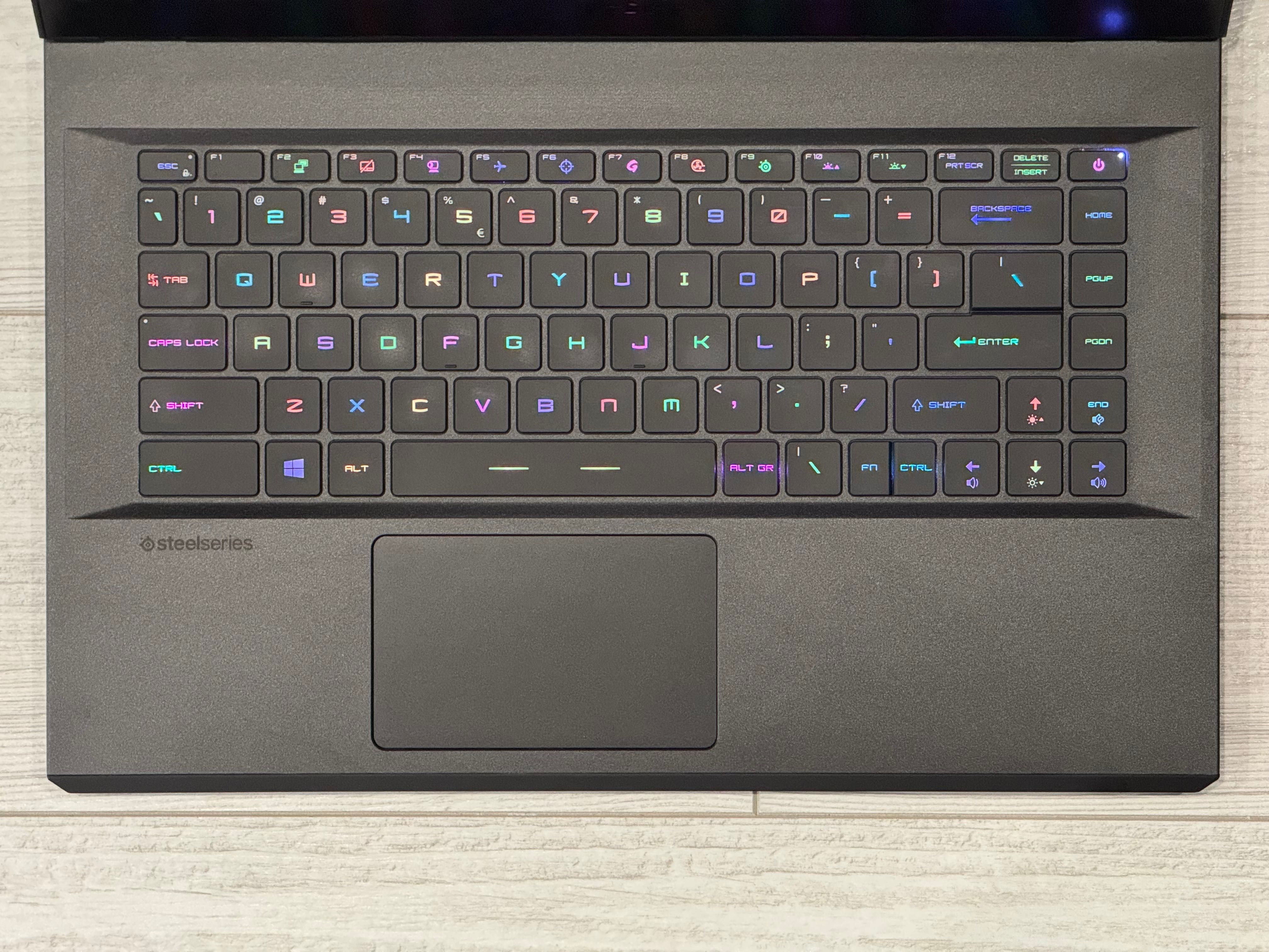 15.6 IPS 144hz/RTX 3070 8GB / i7 / 32GB рам /SSD/ Hi-Res Audio