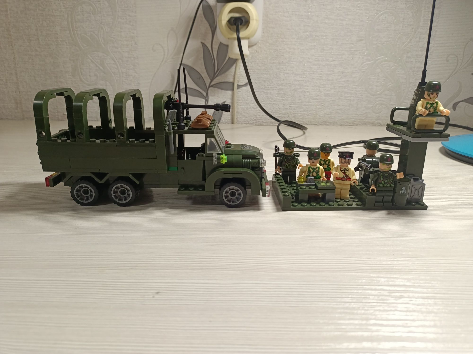 Продам военный Lego