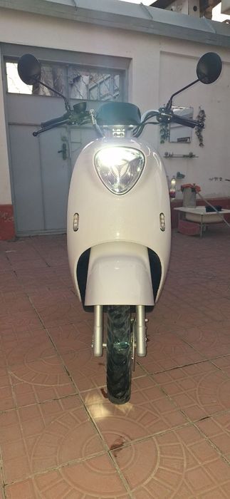 Продам  Скутер электрический YADEA M6