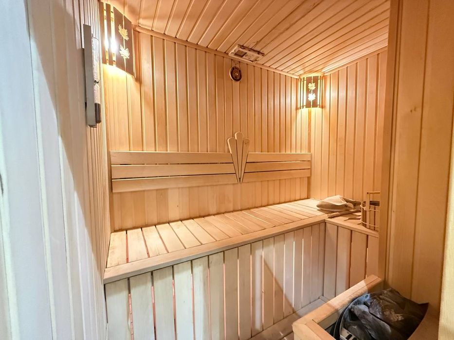 Продаётся 4х комнатная квартира в новостройке: метро Шахристан