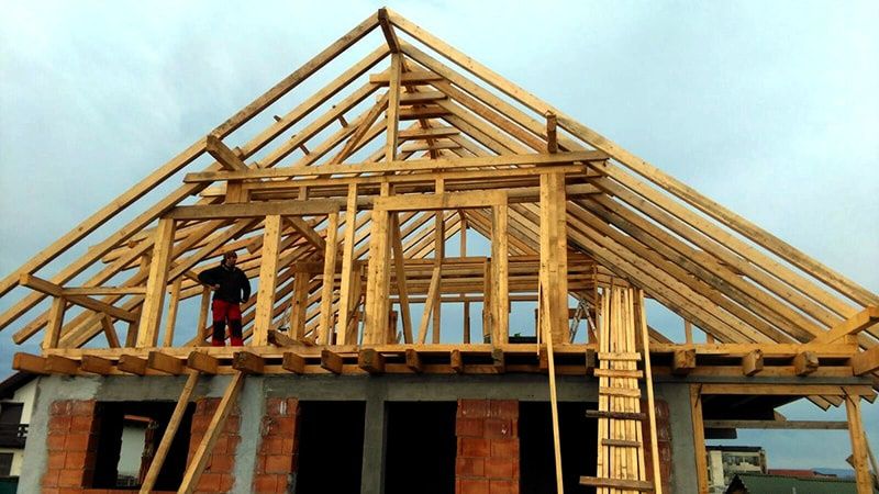 Executam acoperisuri Mansardari dulgherie Reparatii Acoperisuri