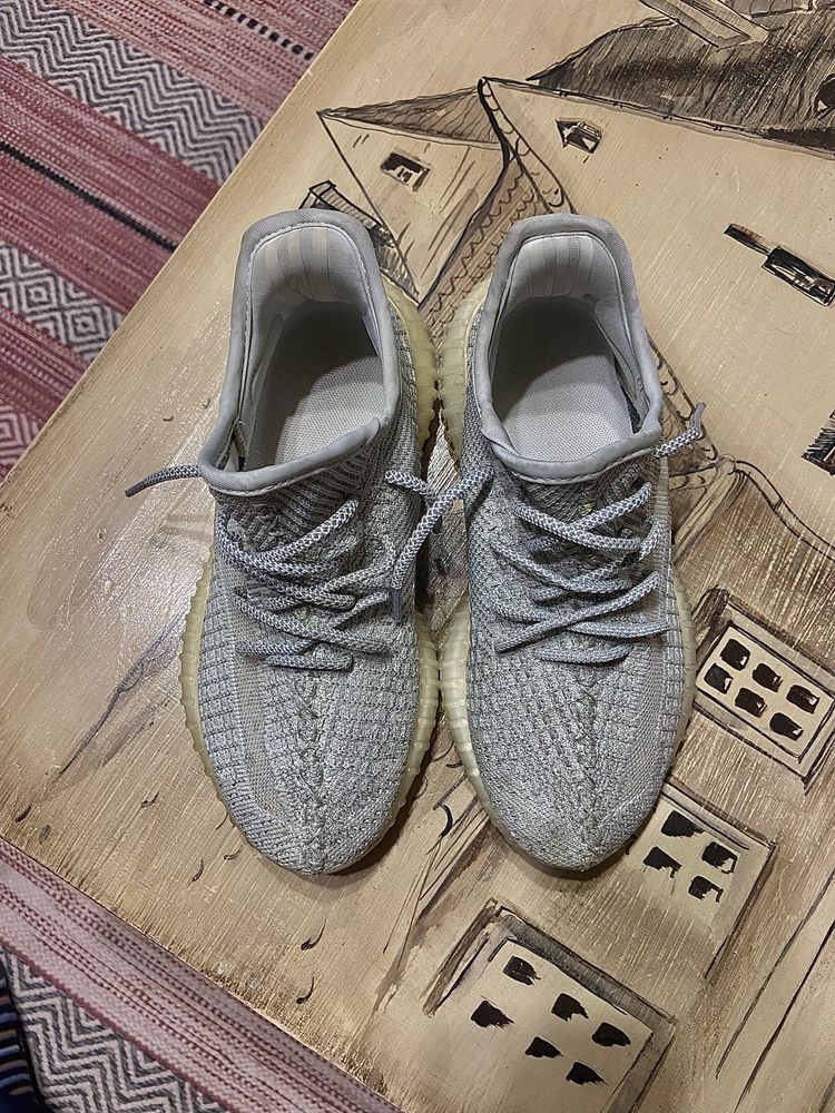 yeezy 350 static reflective