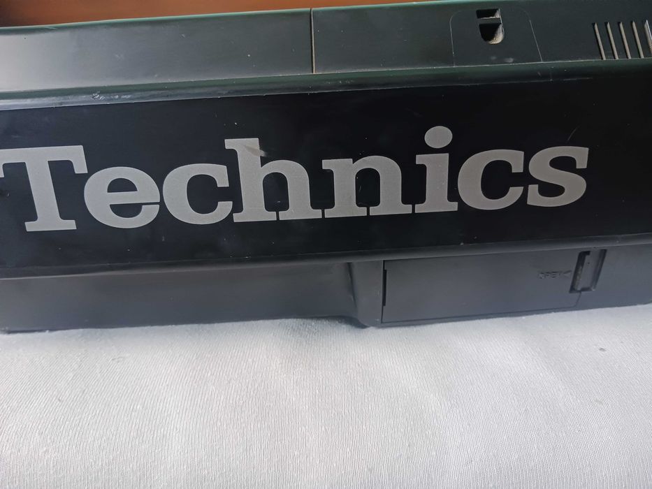 Японски синтезатор пиано Technics Kn 720