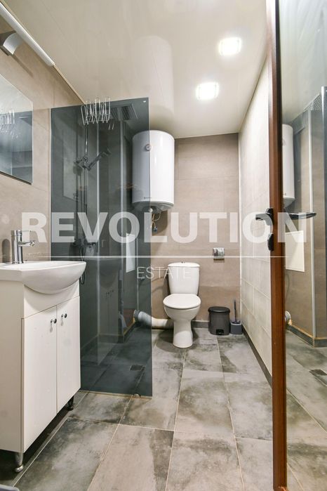 Двустаен апартамент в ж.к. Люлин 3.