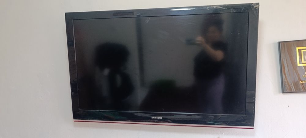 продам телевизор