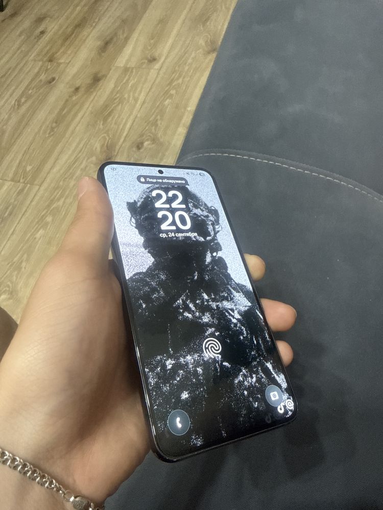 Продается Samsung s22