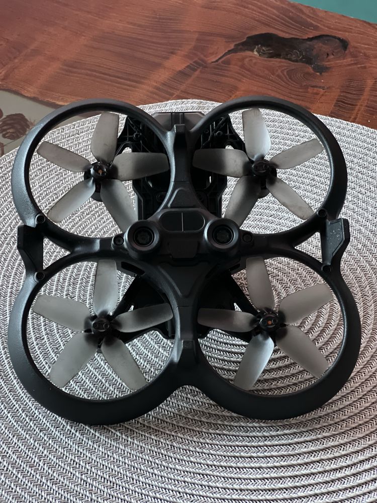 Продавм DJI AVATA 1